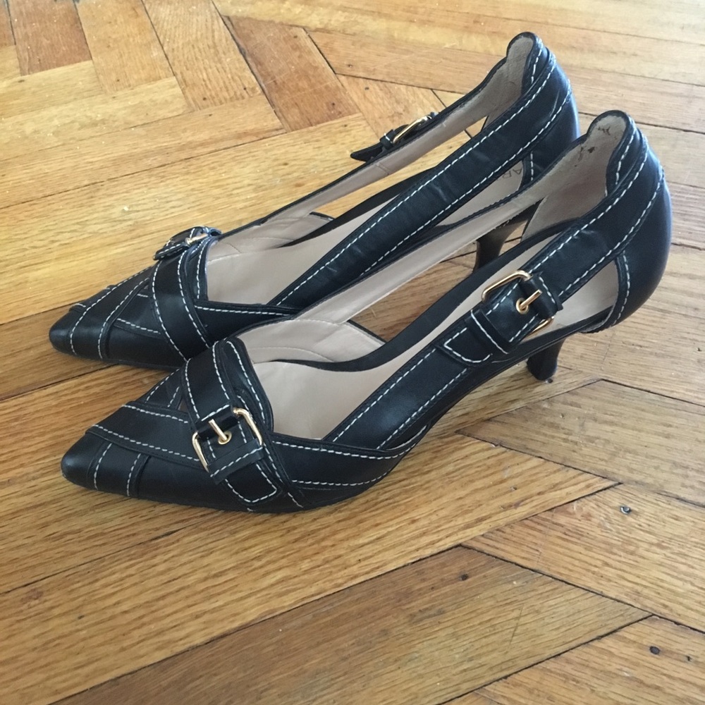 EUC ARTURO CHIANG kitten heels